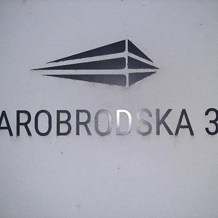 Apartman Viaggio Sremska Mitrovica Esterno foto