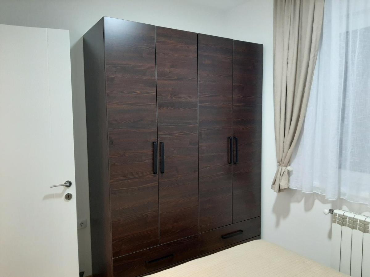 Apartman Viaggio Sremska Mitrovica Esterno foto