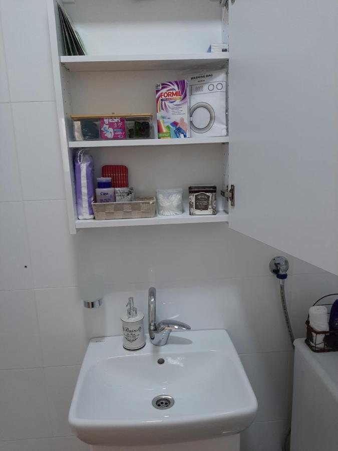 Apartman Viaggio Sremska Mitrovica Esterno foto