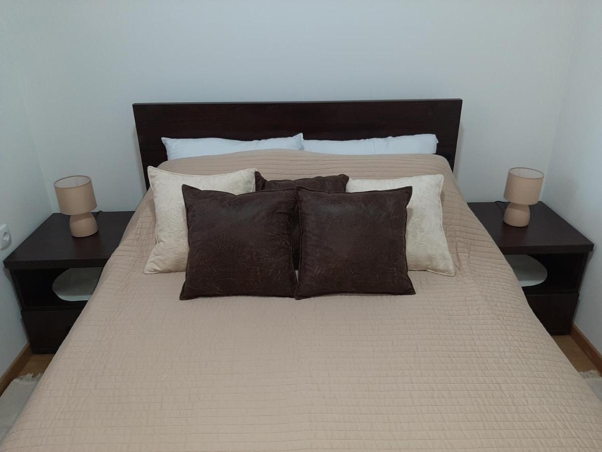 Apartman Viaggio Sremska Mitrovica Esterno foto