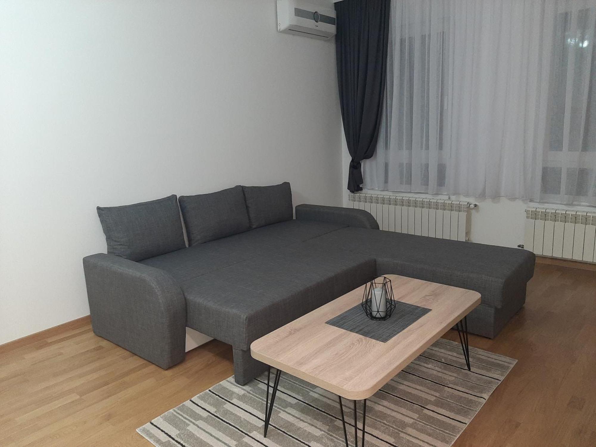 Apartman Viaggio Sremska Mitrovica Esterno foto