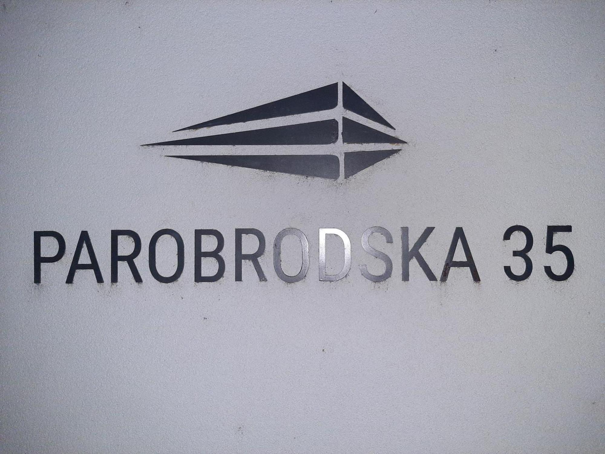Apartman Viaggio Sremska Mitrovica Esterno foto